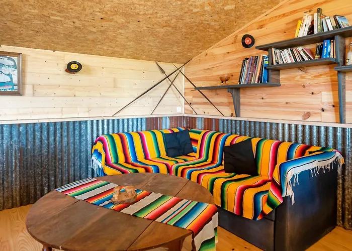 L'escale Du Dernier Pin